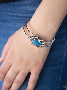 Paparazzi New Serene Succulent Blue Stone Bracelet